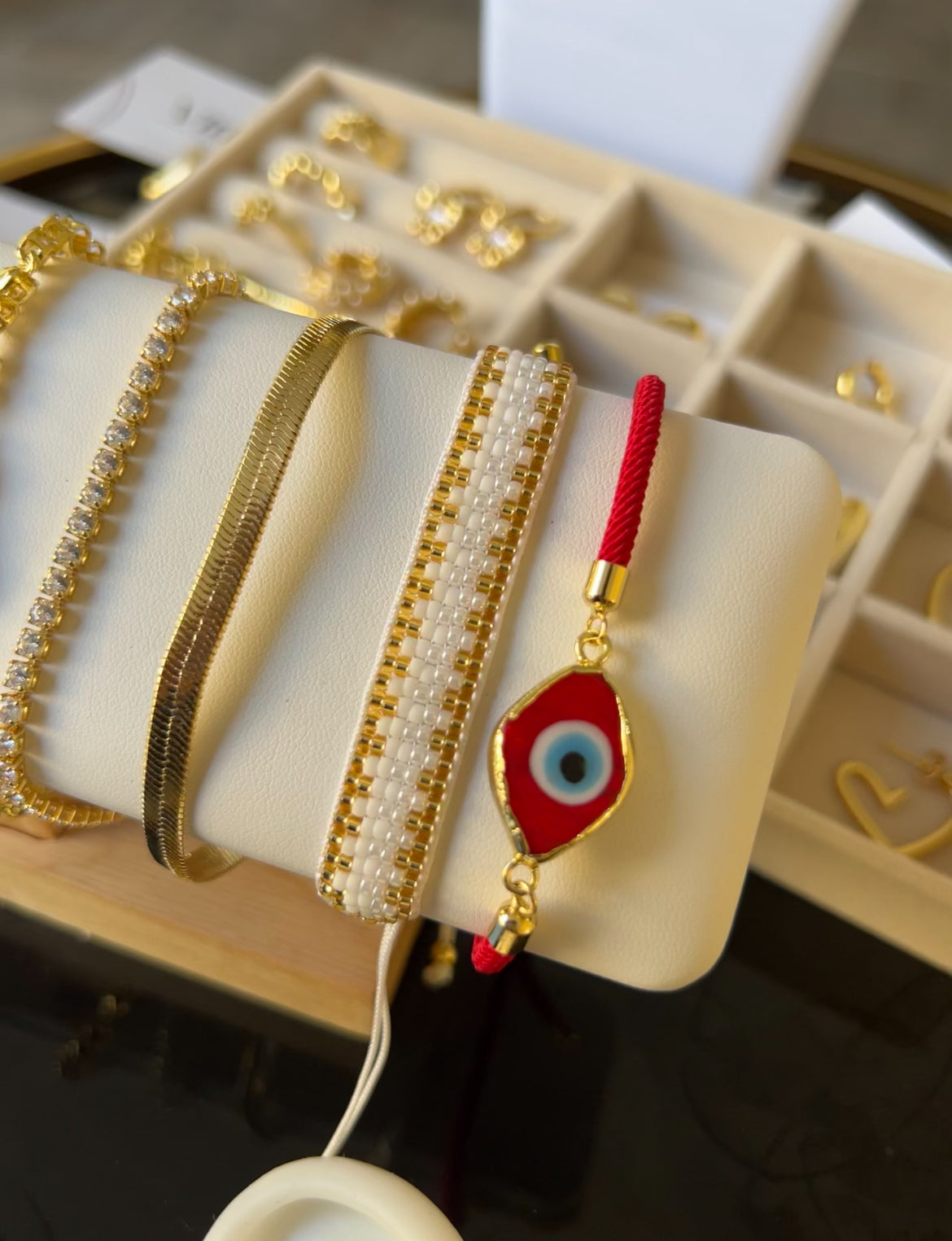 Pulsera roja de ojo turco