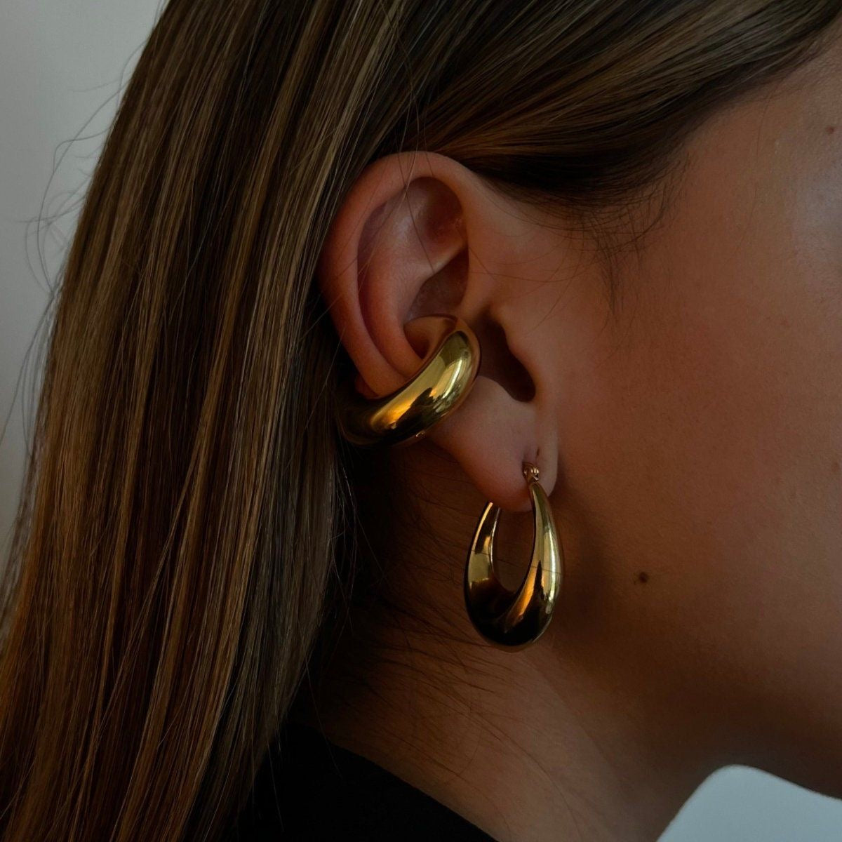 Earcuff luna dorado
