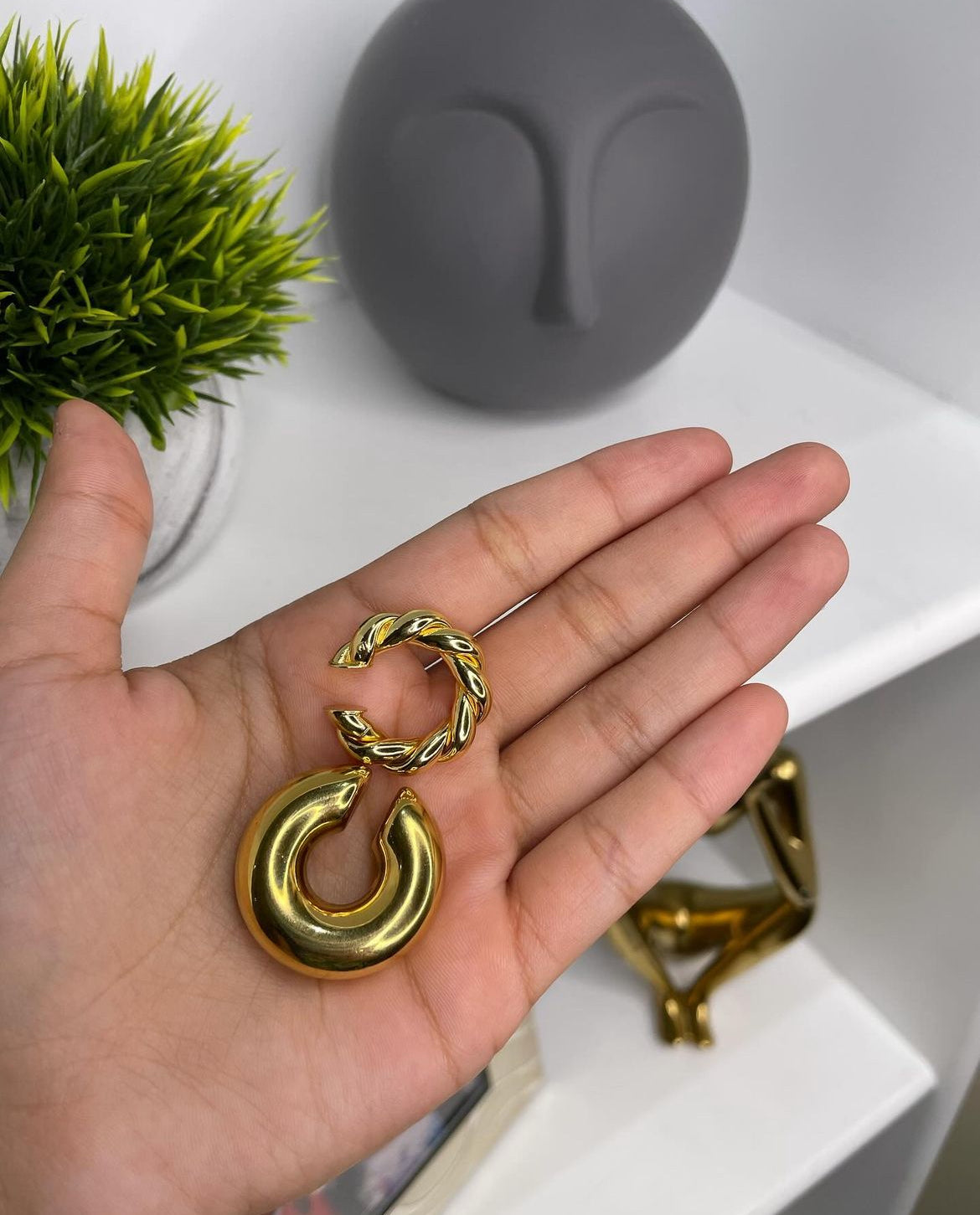 Earcuff luna dorado