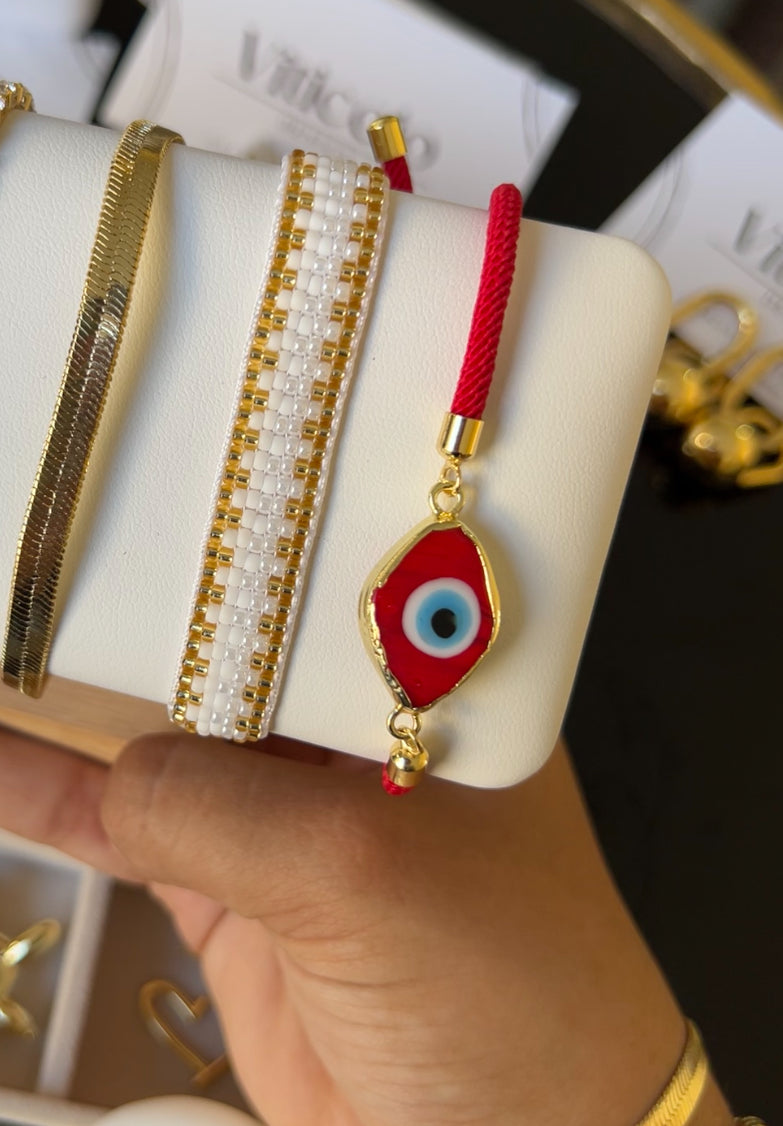 Pulsera roja de ojo turco