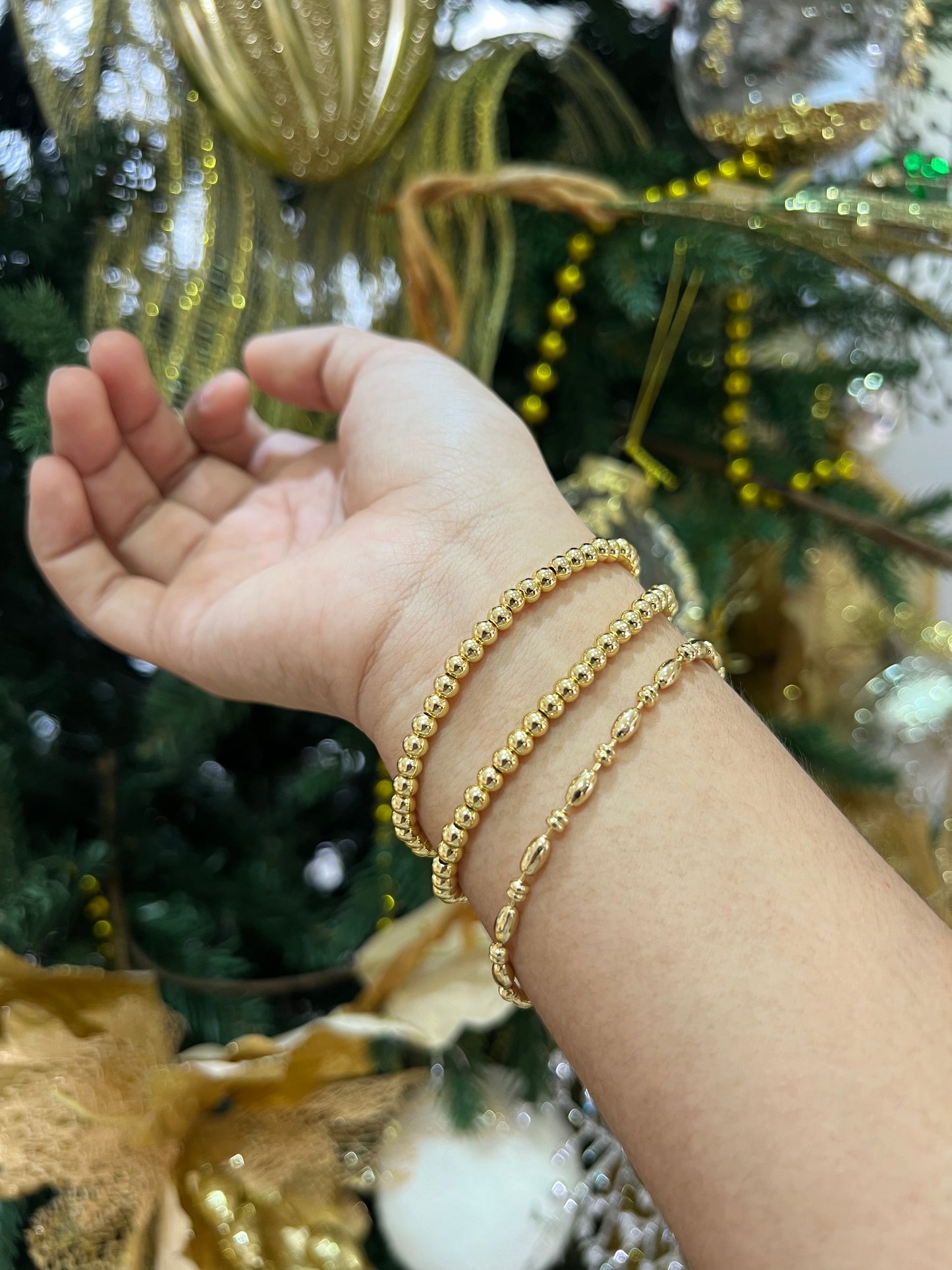 Pulseras doradas